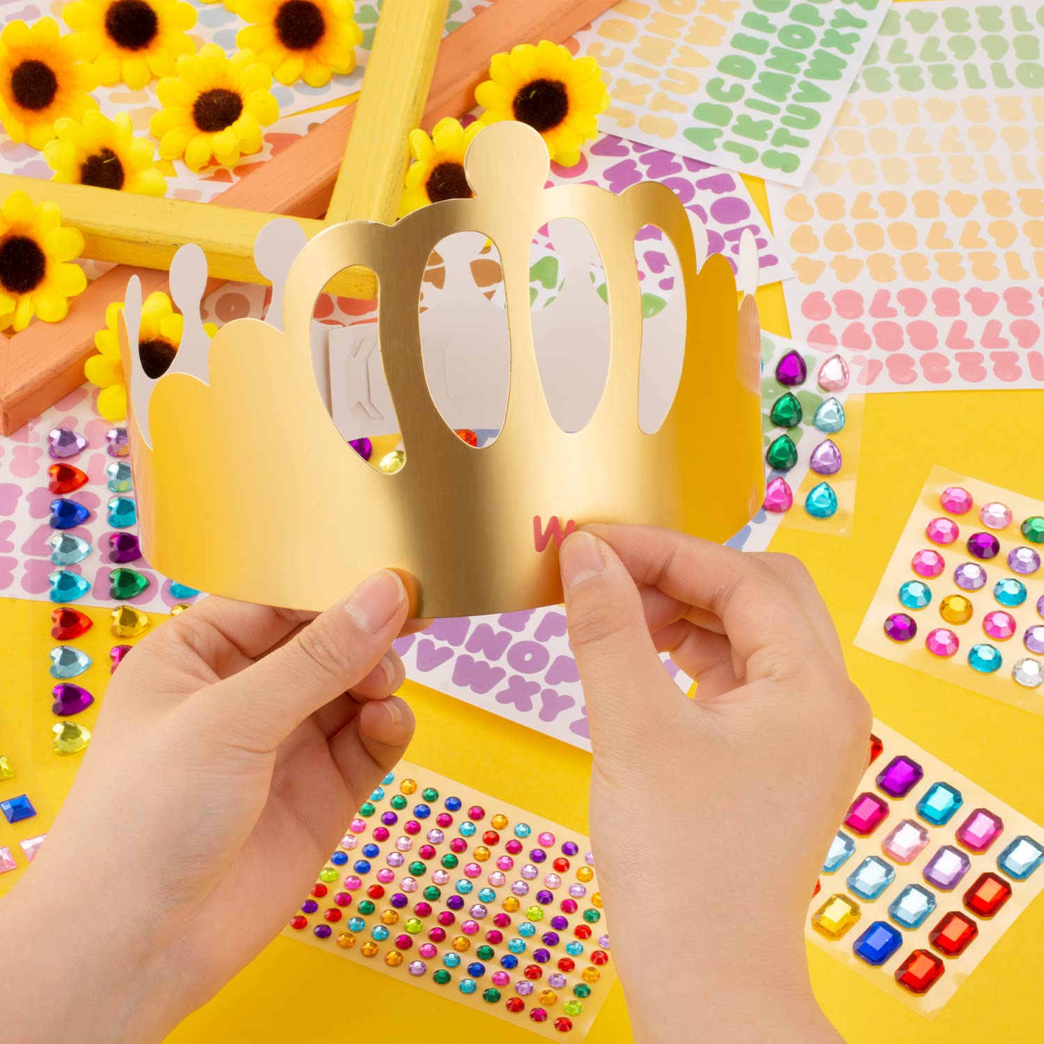 MGZTTHW crown kit with five styles for personalized party crowns