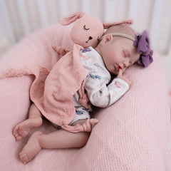 Milidool magnetic pacifier designed for authentic doll interactions