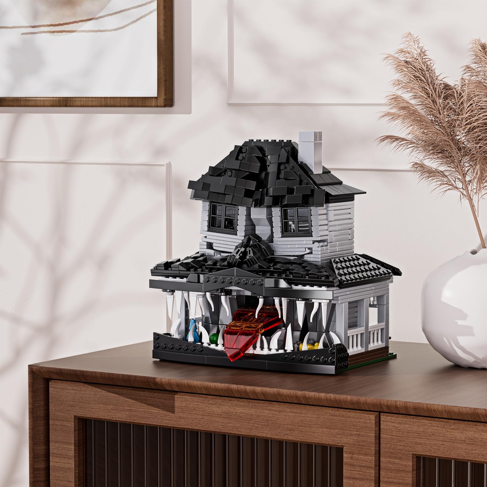Millionspring Monster House dual-view design highlights house and monster mode