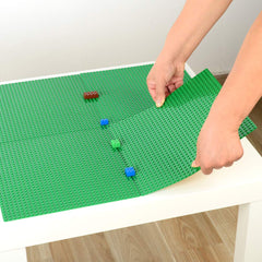 MIMAX baseplates being peeled and stuck for fast setup