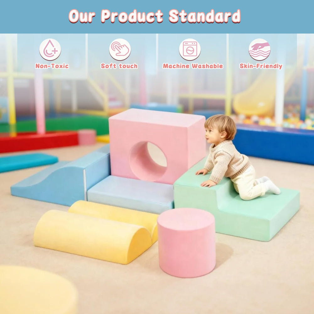 Mind&Action durable, washable covers keep the play set clean after enthusiastic sessions.