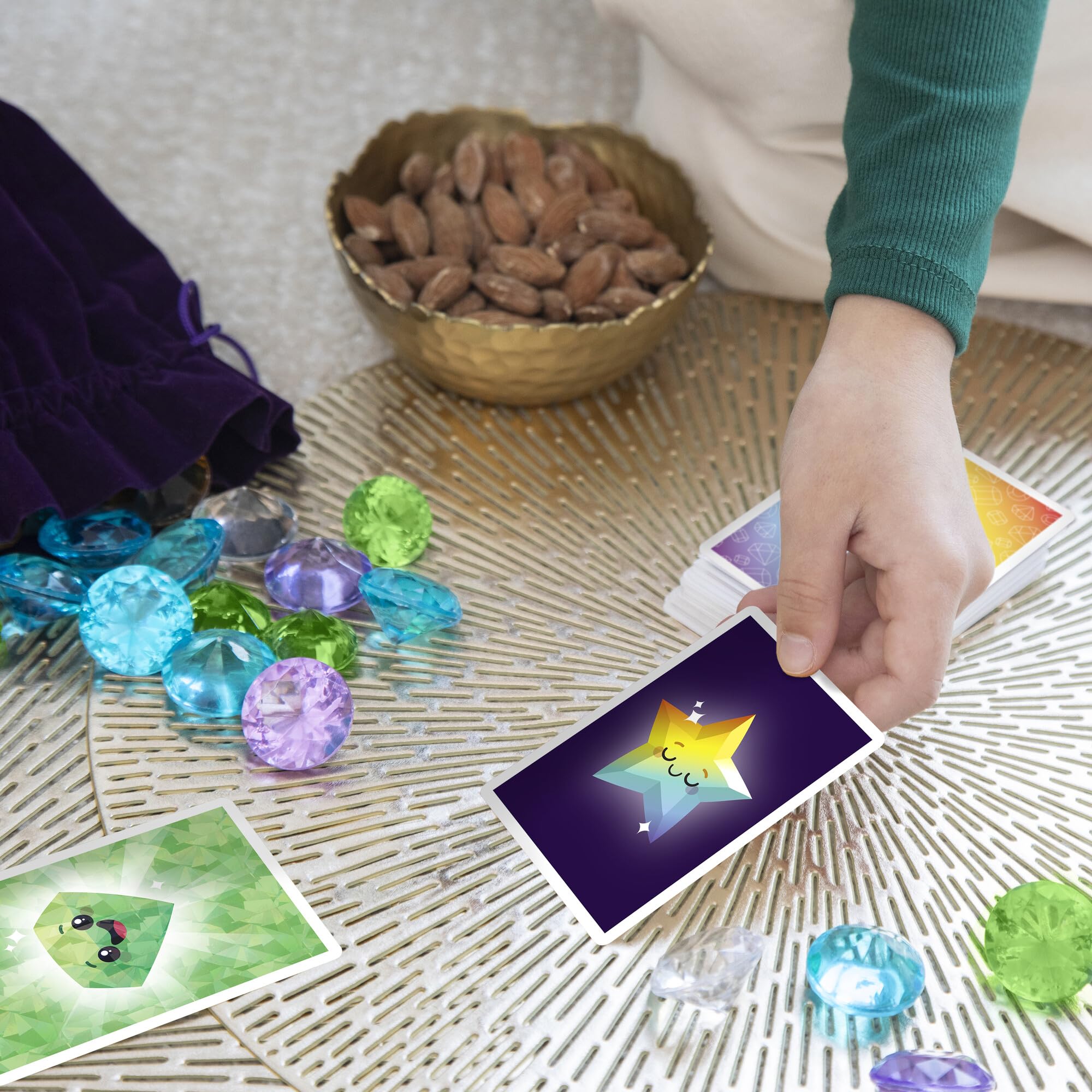MindWare Best Gems kids enjoy interactive rounds at home.