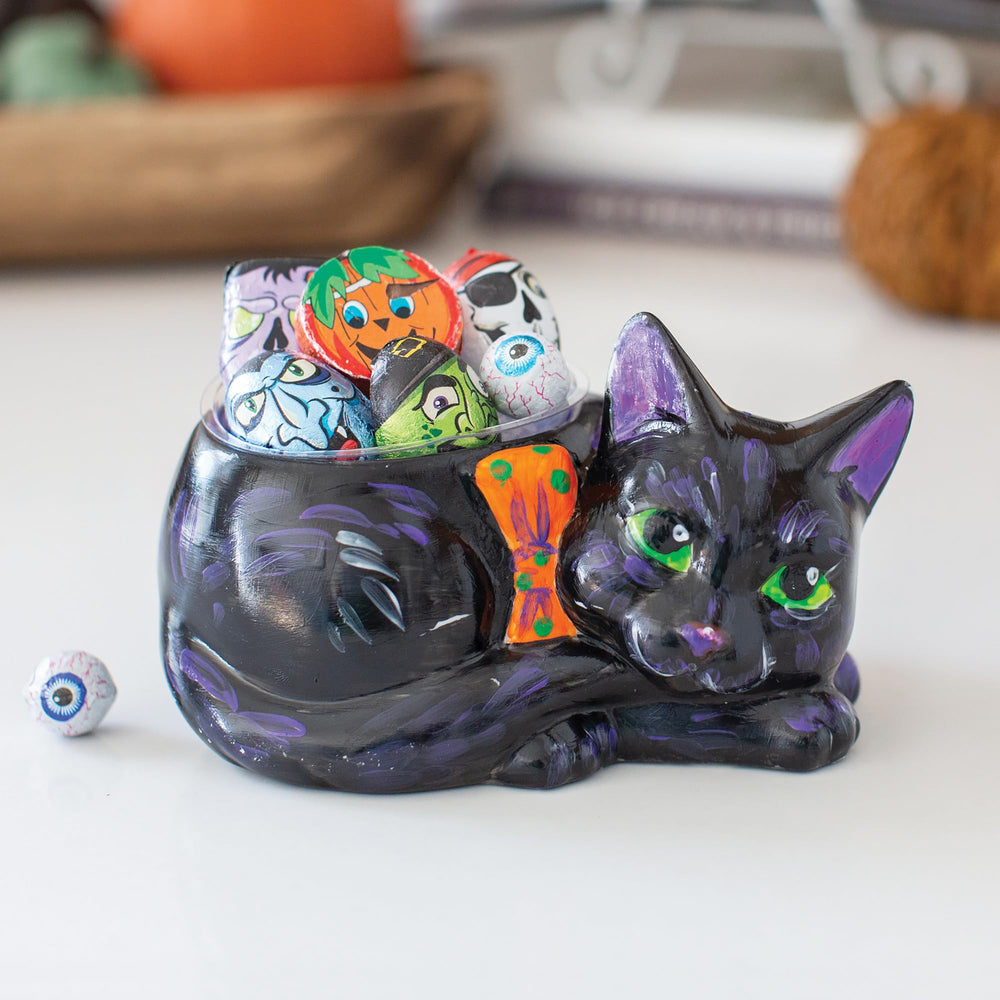 MindWare cat dish makes a unique gift for cat lovers.