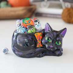 MindWare cat dish makes a unique gift for cat lovers.