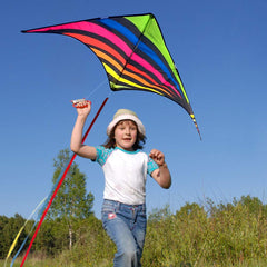 Mint's Colorful Life Delta Kite includes 300ft string with handle for extended play.