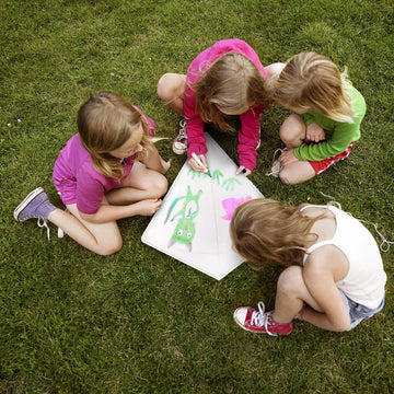 Mint's Colorful Life DIY Kites easy-to-fly design for effortless outdoor fun.