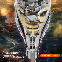 MISINI M6320 deck and superstructure image emphasizing robust construction and authentic silhouette