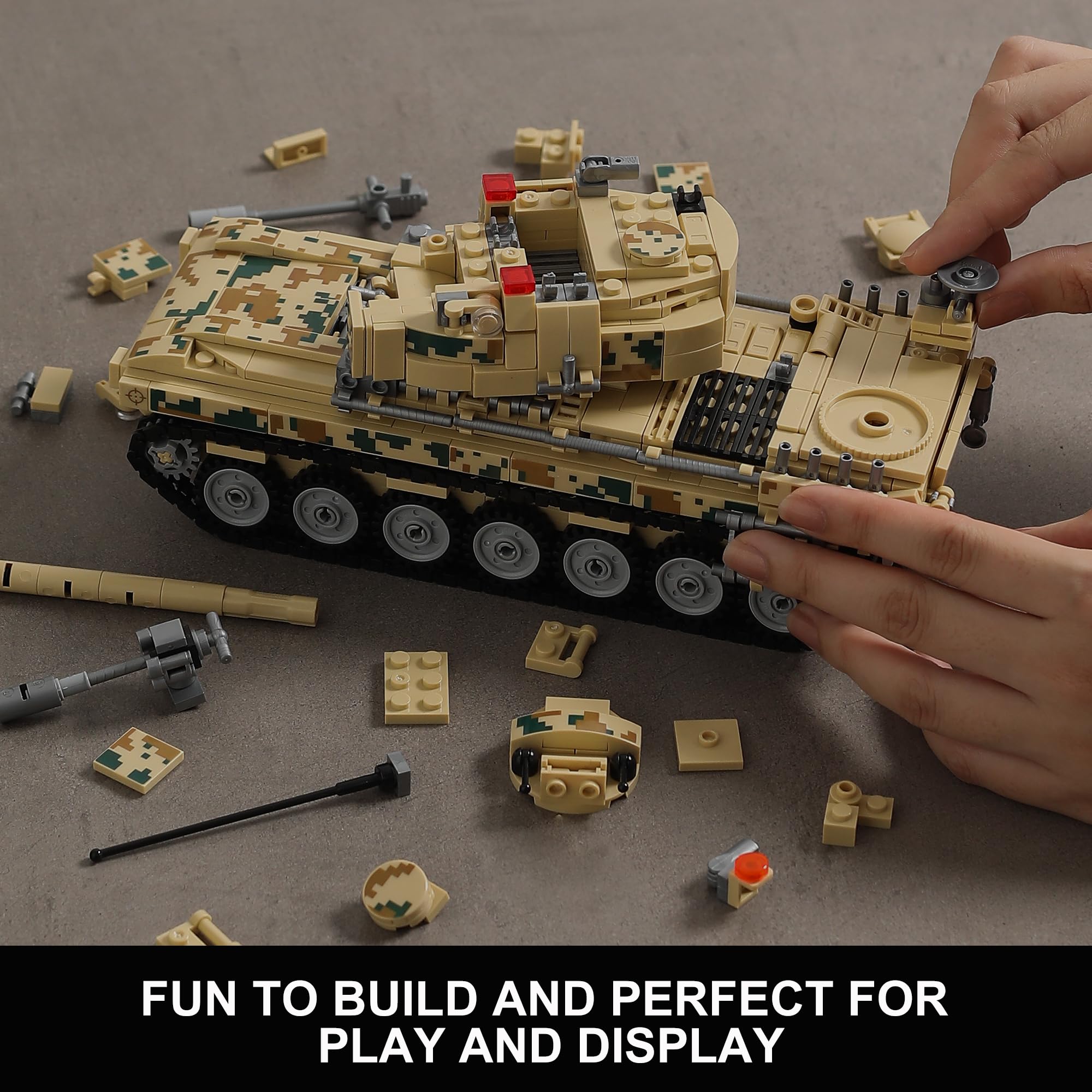 MISTBUY 1176-piece set with adjustable gun barrel detail for poseable scenes.