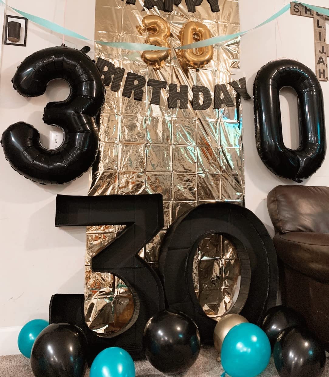 Mluchee black number 7 balloon for birthday celebrations and parties.