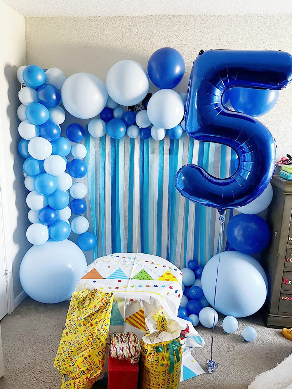 Inflation straw included with Mluchee balloon for quick setup and deflation.