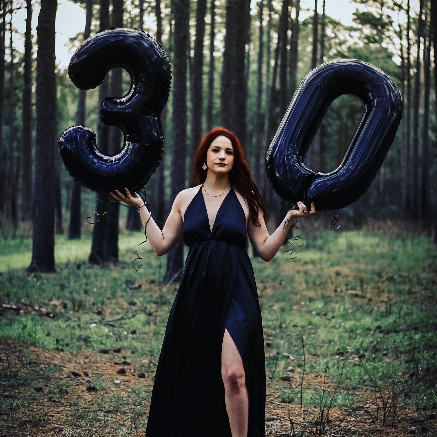 Mluchee number balloons offer versatile decor for weddings.
