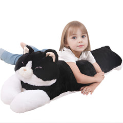MMguai cozy bed lounging cat pillow perfect for sofa or reading corner.