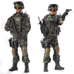 MoJyetli 1/6 Soldier detail highlights meticulous sculpting.