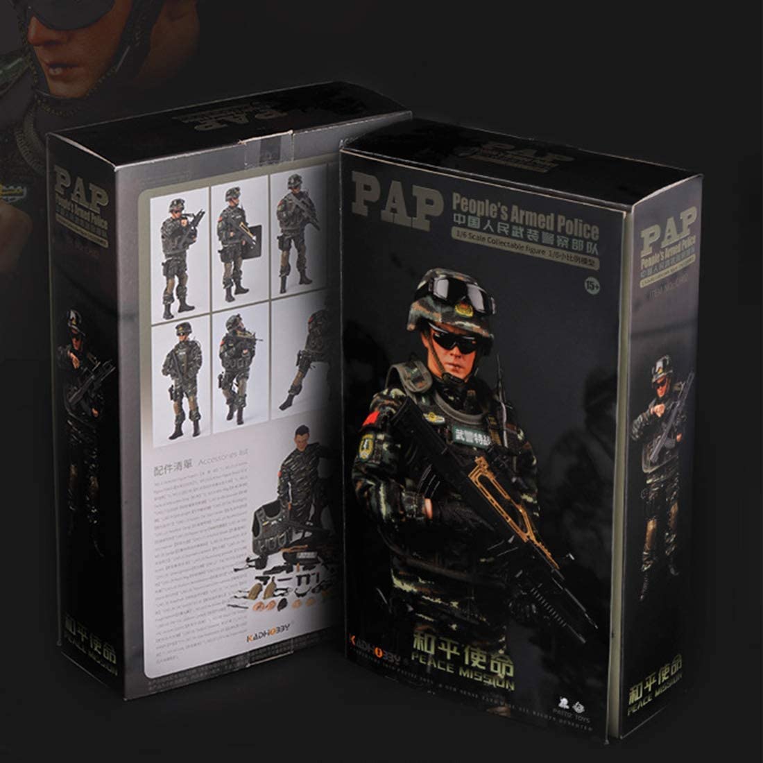 MoJyetli 1/6 Soldier photos ideal for group shots.