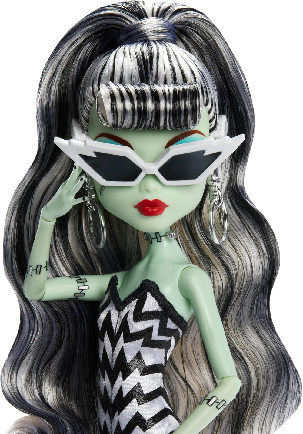 Monster High Frankie Stein dark gown for dramatic after-dark display.
