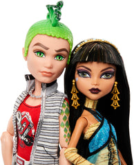 Monster High creeproduction two-pack with stands and Top Eek-ret diary for display.