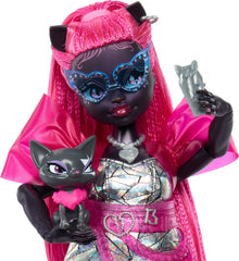 Backpack, microphone, and music sheet unlock diverse role-play and on-the-go pretend performances