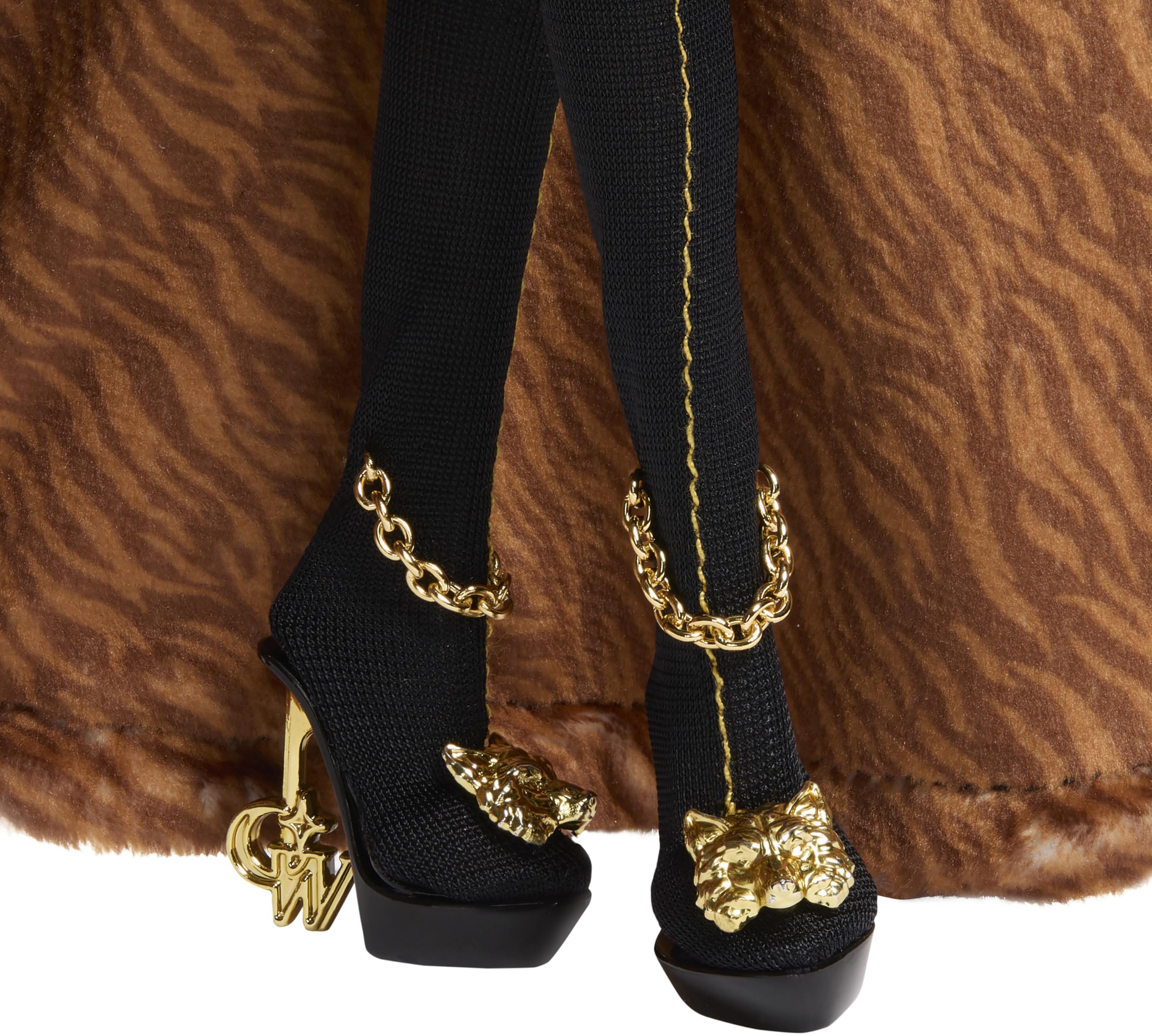 Monster High Clawdeen Wolf faux fur purse enhances the ensemble