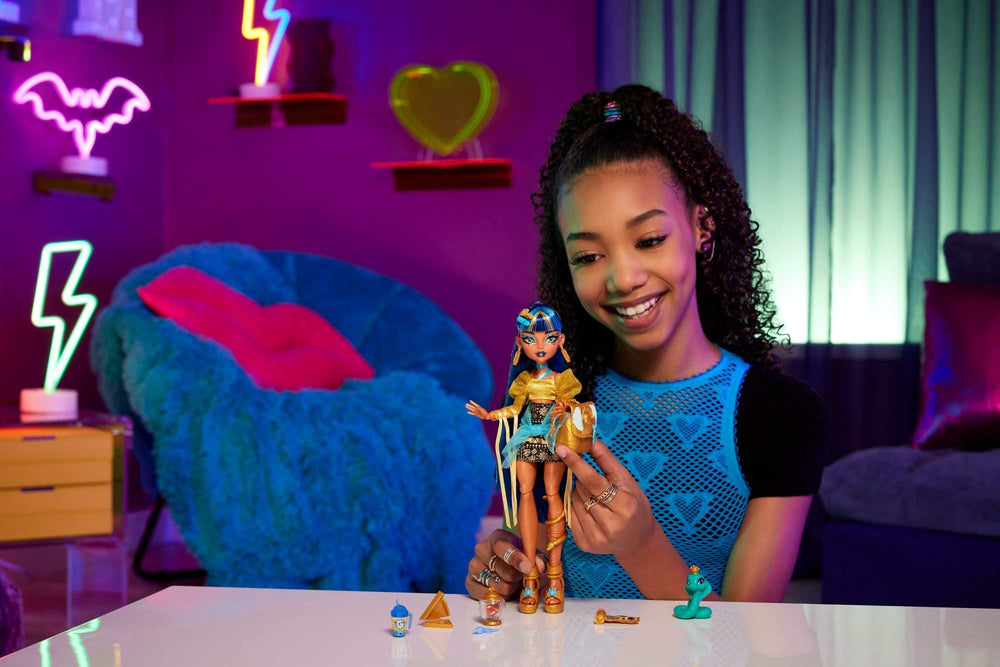 Hisssette the cobra pet accompanies Cleo for spooky adventures with authentic details