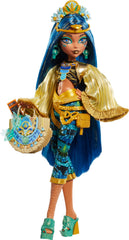 Monster High Cleo De Nile on stage in Monster Fest stage outfit for imaginative play