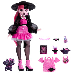 Monster High Count Fabulous with Draculaura fosters spooky-sweet companionship during stories