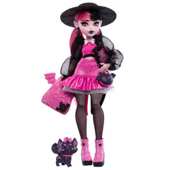Monster High Draculaura doll with Count Fabulous backpack for imaginative storytelling adventures