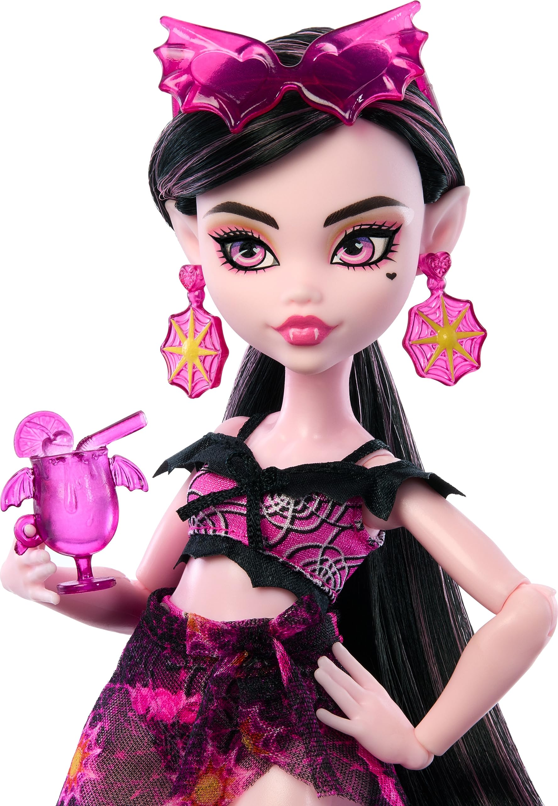 Monster High Draculaura in oversized sunglasses for a chic seaside look.