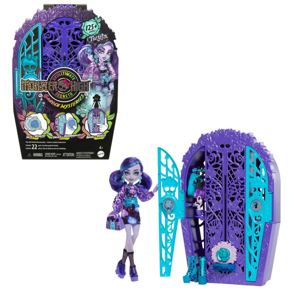 Monster High Twyla closet reveal showing hidden storage and storytelling potential