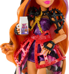 Monster High Hissfits Purrsephone doll in layered top and leggings for rock vibes.