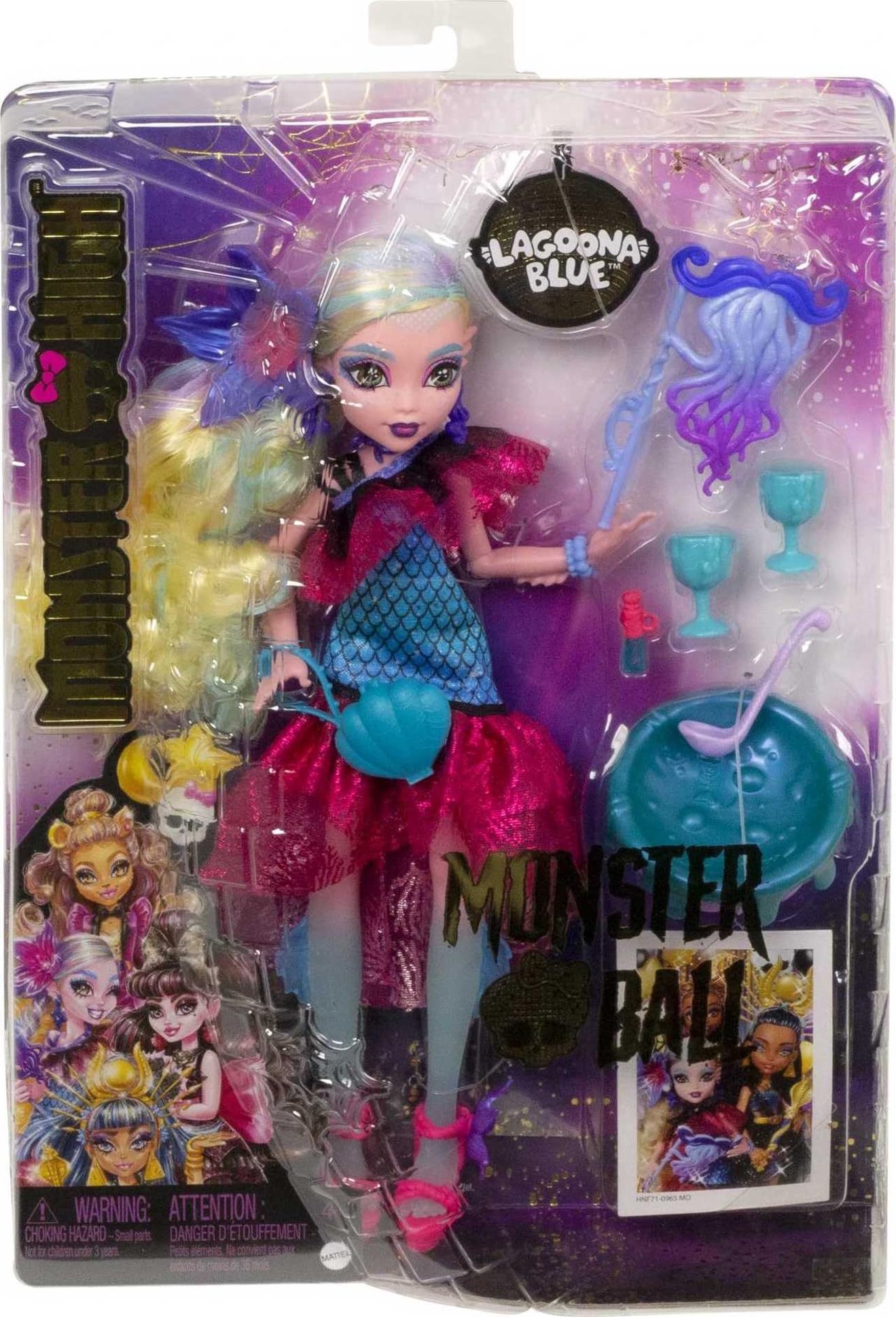 Monster High Lagoona Blue tidal punch prop and cups inspire festive play.