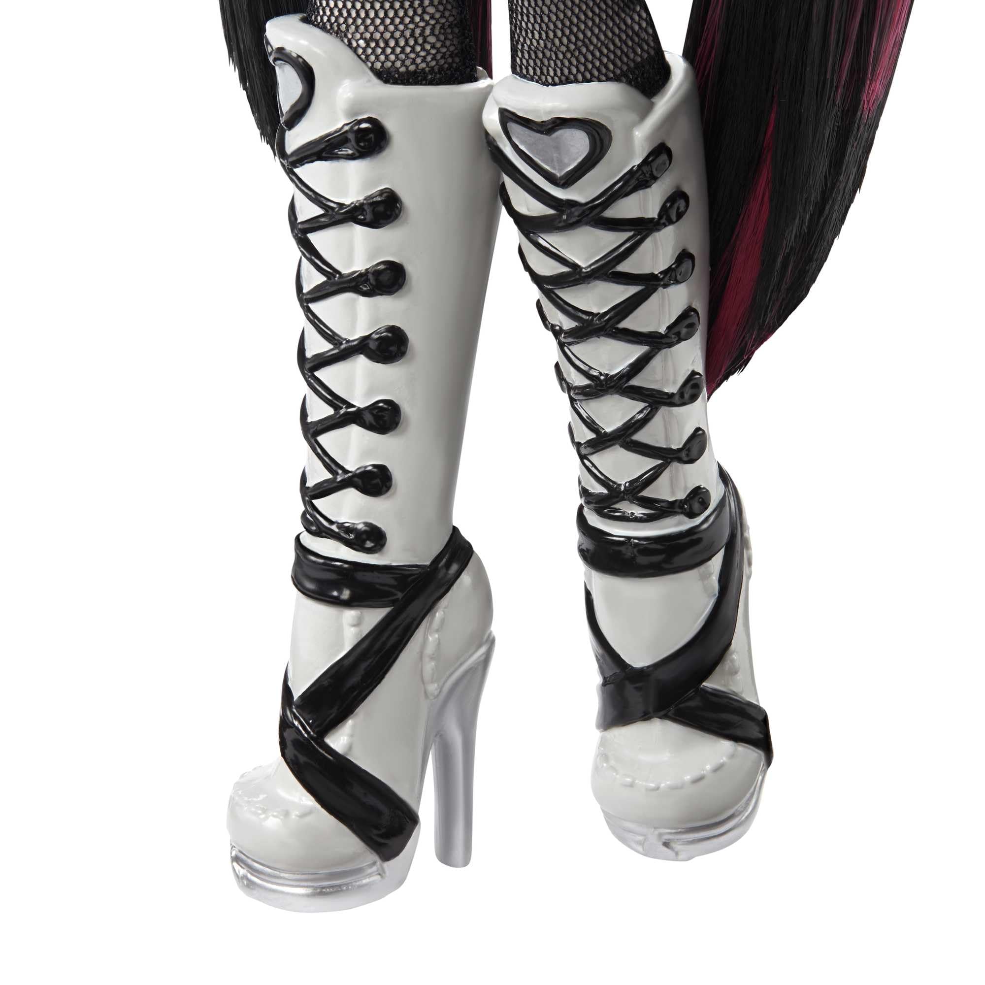 Monster High Reel Drama doll-size poster captures vintage monochrome suspense for collectability.