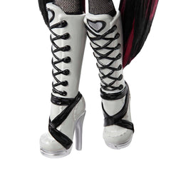 Monster High Reel Drama doll-size poster captures vintage monochrome suspense for collectability.