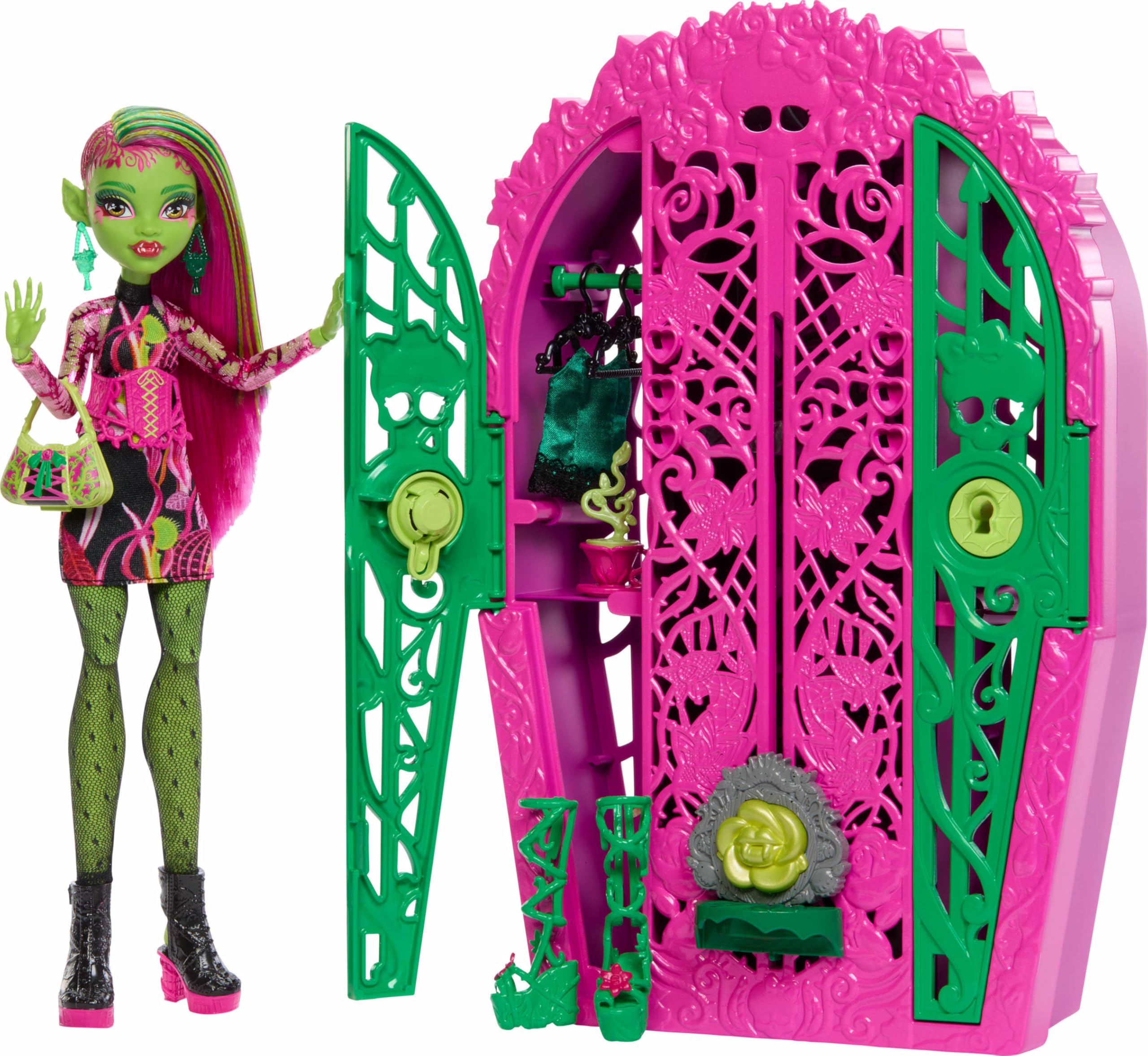 Monster High Skulltimate Secrets Garden Mysteries closet reveal for storage and storytelling