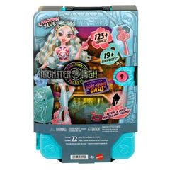 Shell purse, bandana, and fan add seaside flair to playtime.