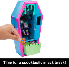 Monster High working vending machine for quick, spooky snacks.
