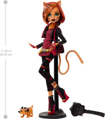 Sweet Fangs saber-tooth tiger cub companion for storytelling adventures
