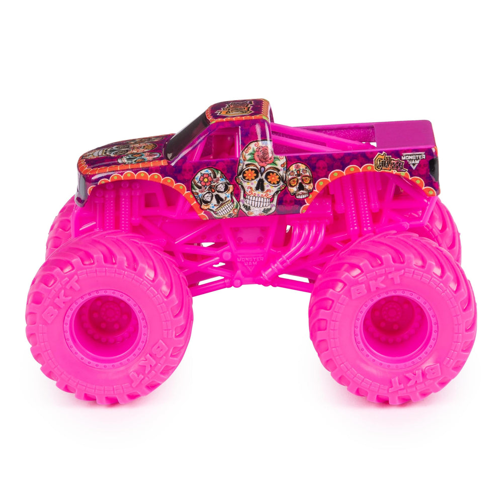 Monster Jam Calavera detailed graphics enhance display appeal and realism