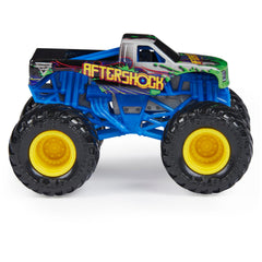 Chrome rims and graphics showcase premium die-cast craftsmanship