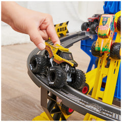 Roller coaster jump ring creates high-speed jumps.