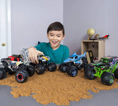 Monster Jam Grave Digger 1:24 packaging image showcases collectible appeal