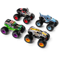 Monster Jam Grave Digger 1:64 die-cast for display and action play