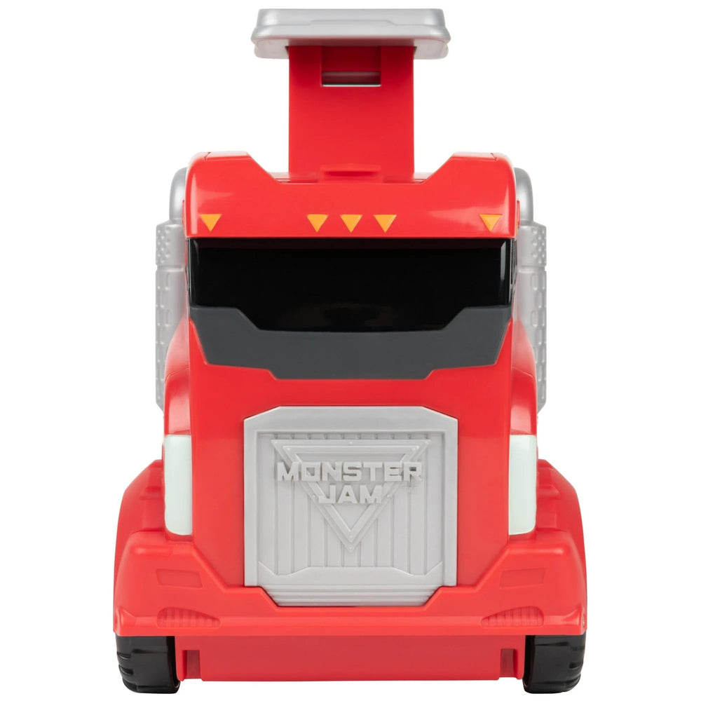 Kids enjoy imaginative play with the Launch & Go Hauler.