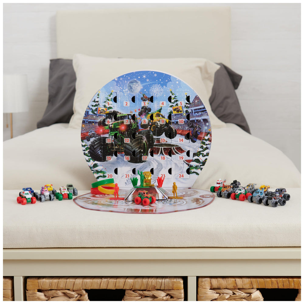 Additional mini trucks expand your Monster Jam battles