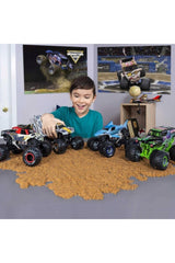 Monster Jam MNJ VHC 1to24 El Toro Loco shows a compact scale model ready for display.