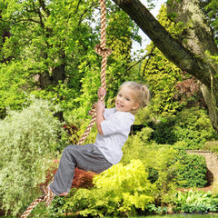 Mont Pleasant climbing rope grip-and-hand feel supports comfortable, slip-resistant play sessions.