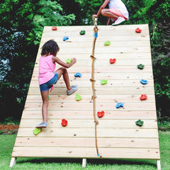 Mont Pleasant climbing rope enhances obstacle course setups with expandable training options.