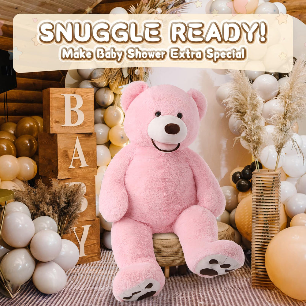 MorisMos teddy bear enhances bedroom décor with a warm, inviting presence.