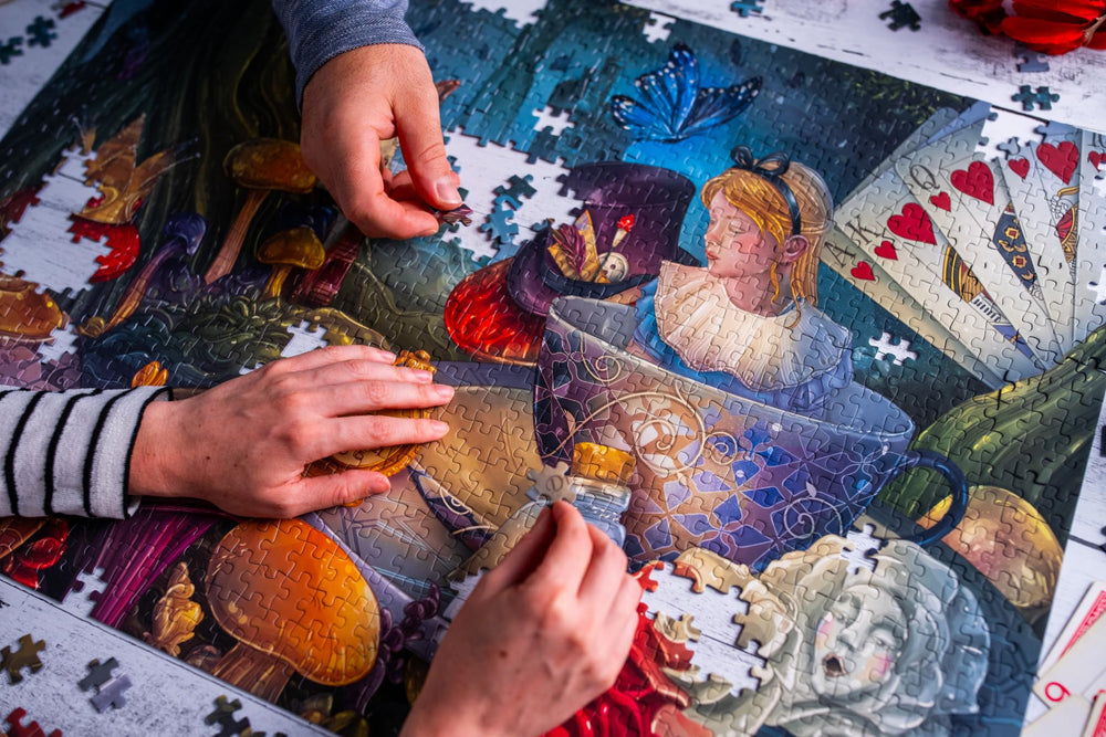Mosaic Puzzles Through The Looking Glass matte finish offers smooth, satisfying handling.