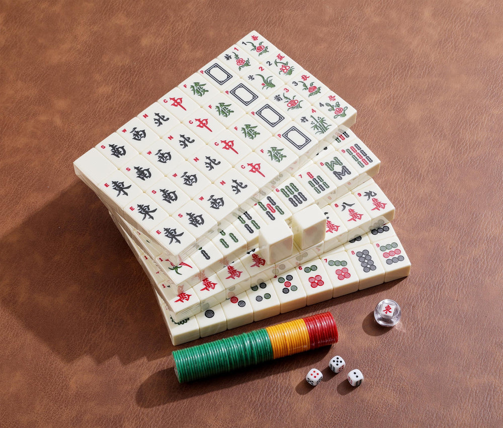 Mose Cafolo colored chips included for scoring and bets