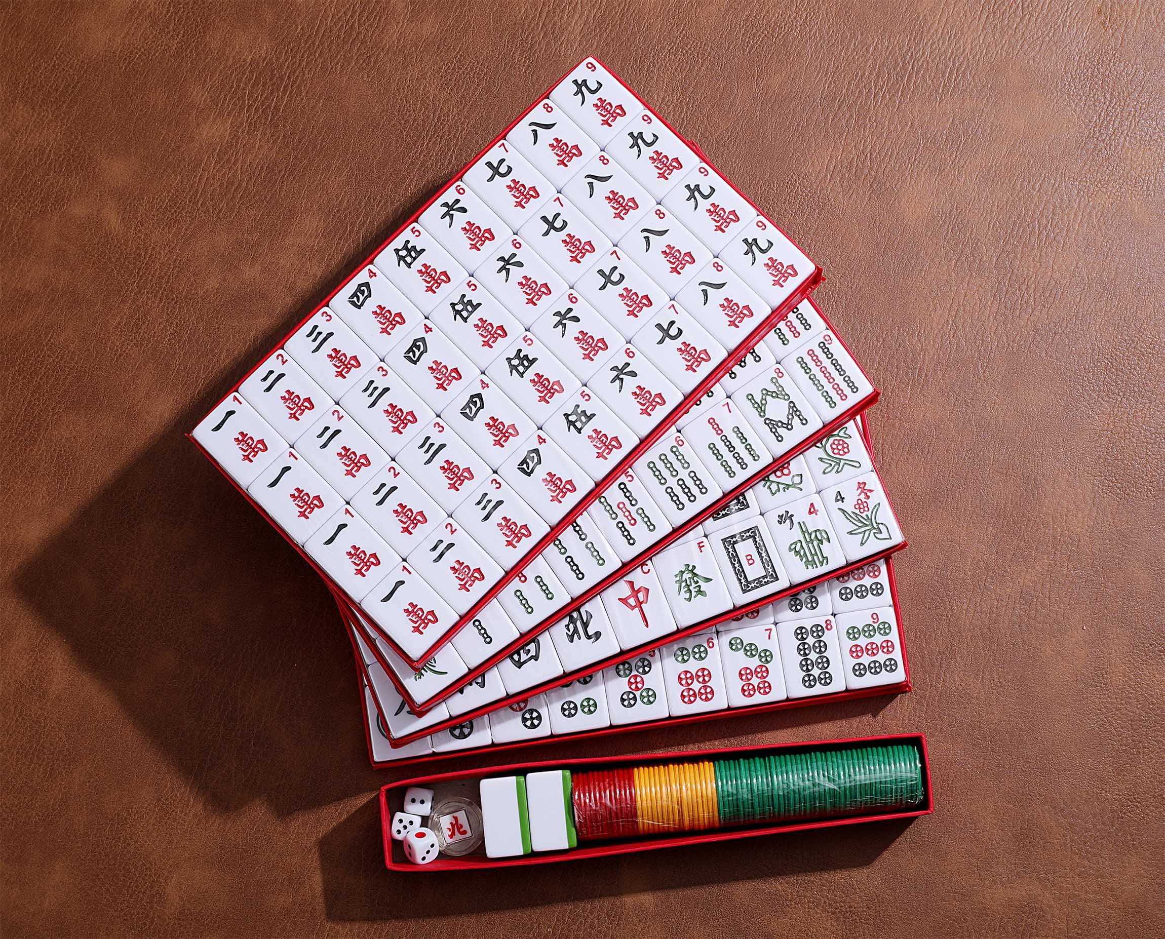 Mose Cafolo professional set includes dice and wind indicator for authentic play.